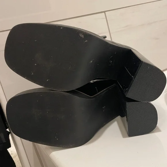 Steve Madden Twice Black Patent Leather Mary Jane platform Heels - Picture 11 of 12